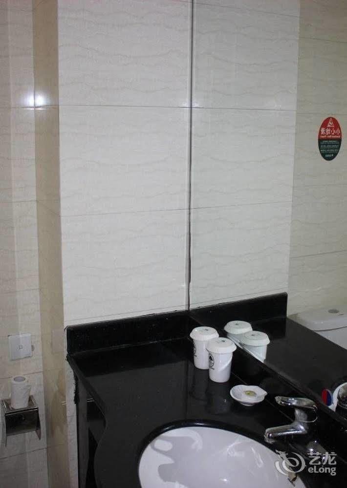Greentree Inn- Linyi Bus Station Branch Linyi (Shandong) Bagian luar foto